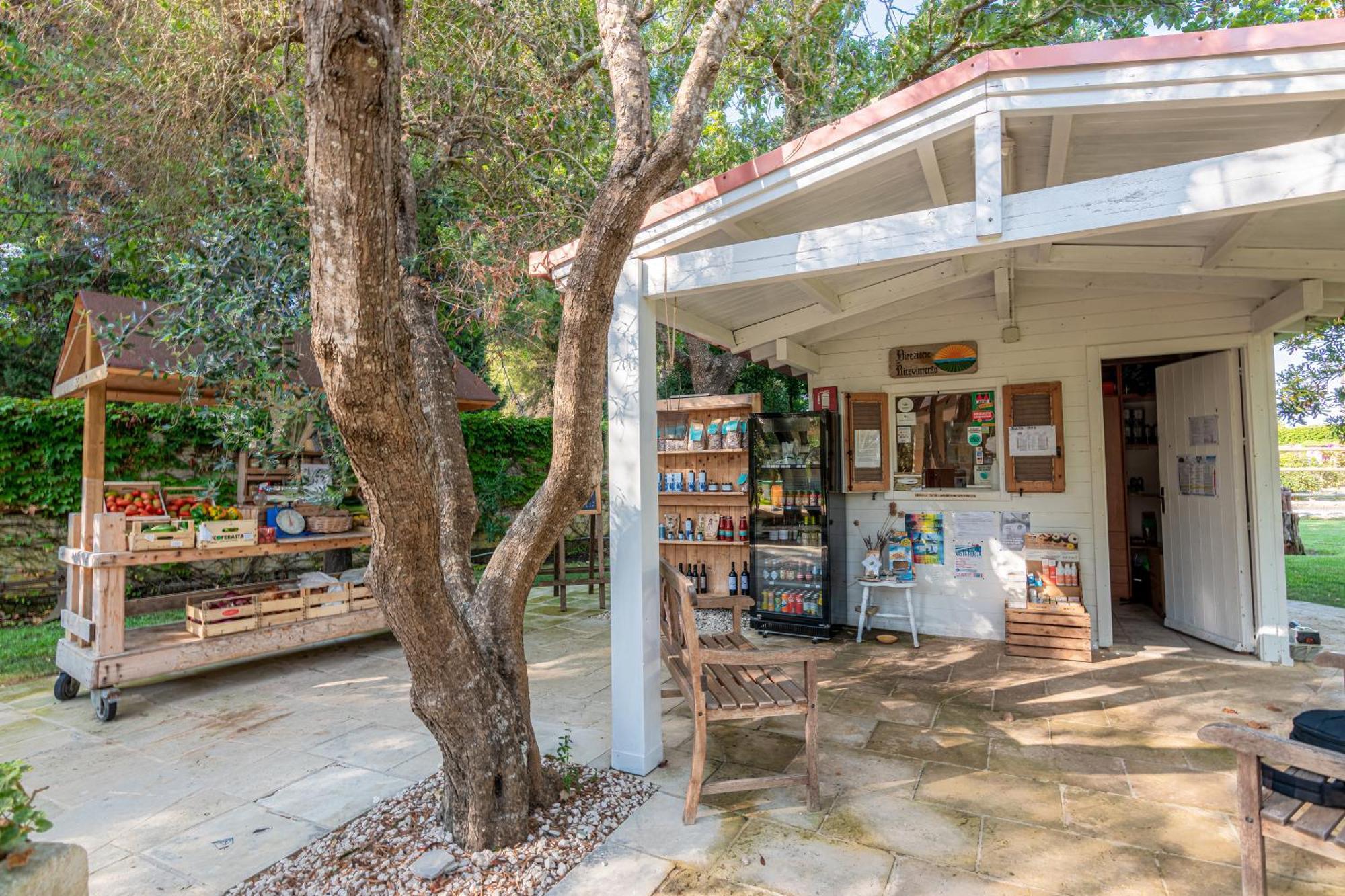 Bio Agriturismo Salos Alimini Ngoại thất bức ảnh
